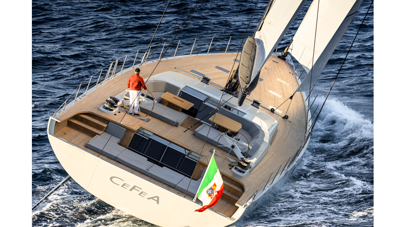 CEFEA - Yacht à vendre