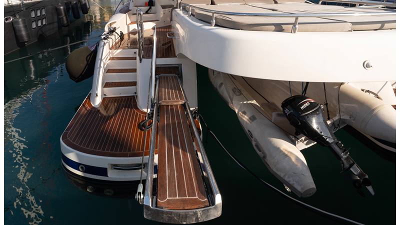 013 - Yacht for sale