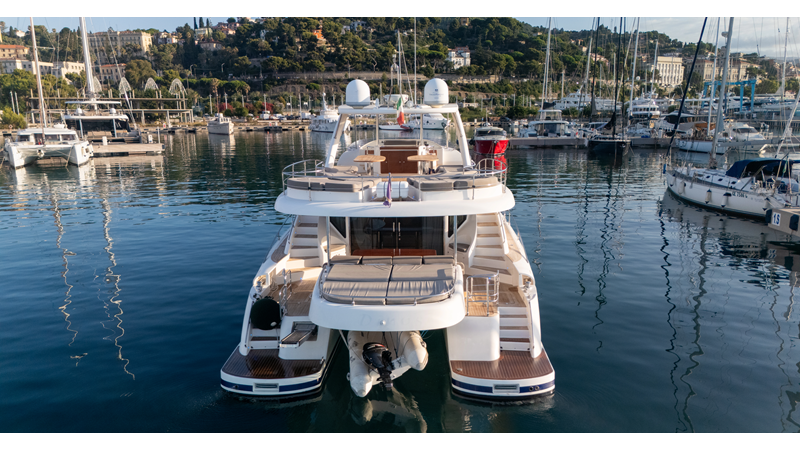 013 - Yacht for sale