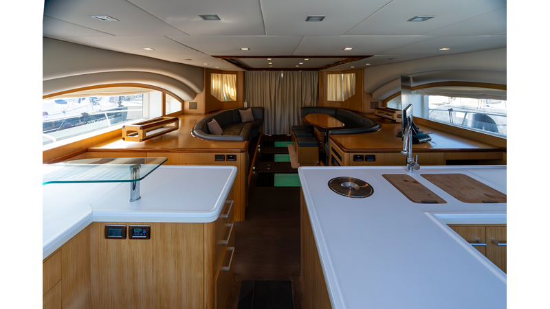 013 - Yacht for sale