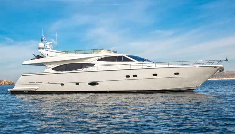 FERRETTI 760 - Yacht zu verkaufen