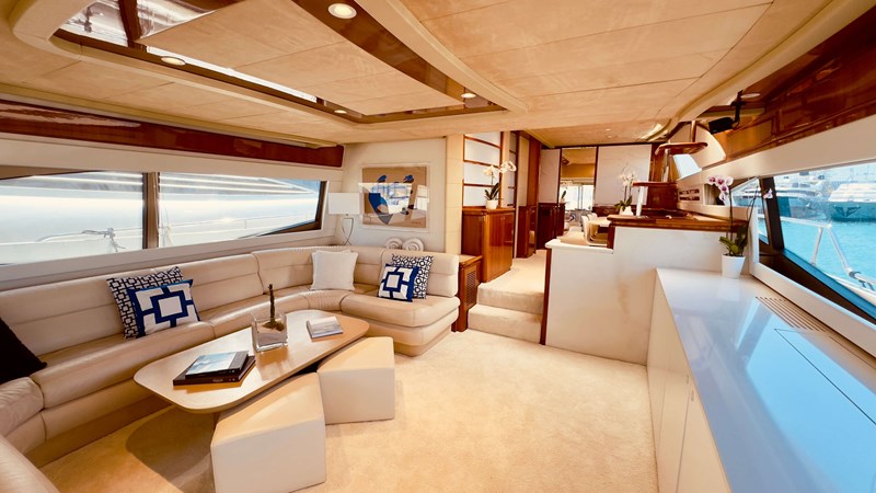 FERRETTI 760 - Yacht zu verkaufen