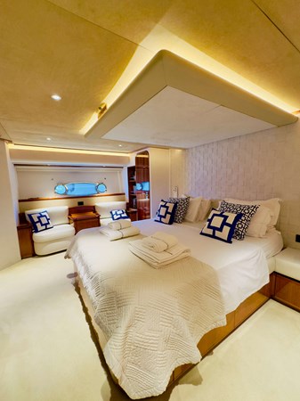 FERRETTI 760 - Yacht zu verkaufen