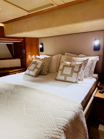 FERRETTI 760 - Yacht zu verkaufen
