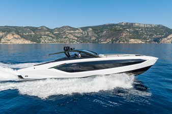 BLADE 8 