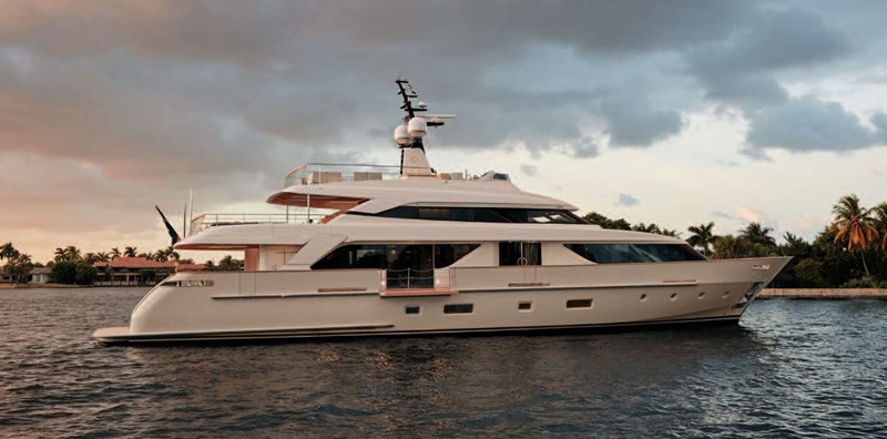 O - Yacht for sale