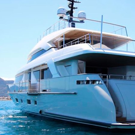 O - Yacht for sale