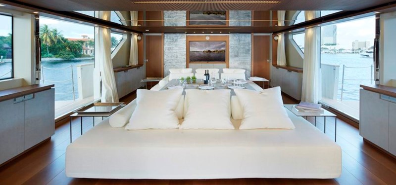 O - Yacht for sale