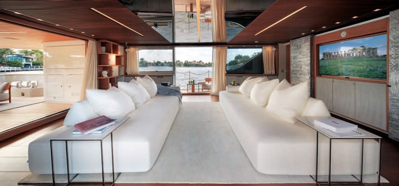 O - Yacht for sale