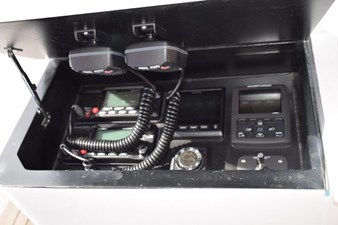 Thruster, auto tabs, autopilot, spotlight, VHF radios  
