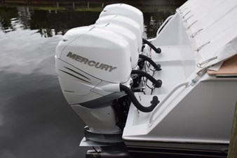 Verados mounted on integral transom  