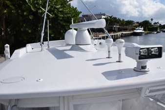 Hardtop antennas, spotlight and Rupp radial outriggers  