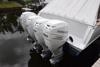 Transom with cockpit fly cover  