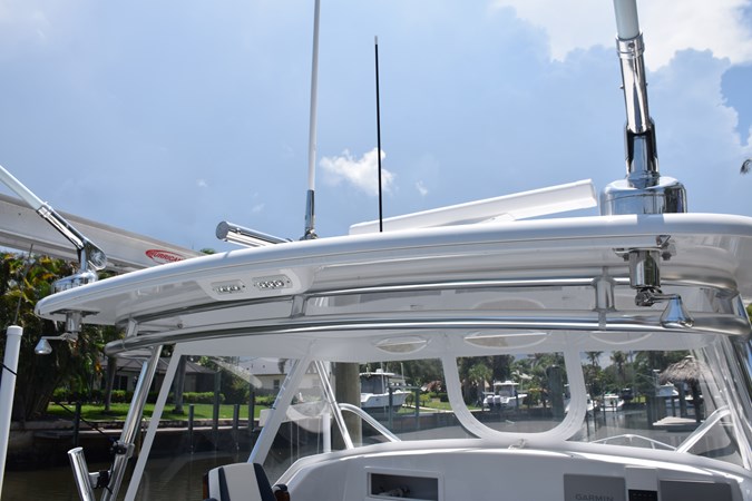 Rupp radial outrigger bases and aft LED cockpit spreader lights