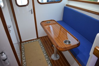 Aft view of salon settee