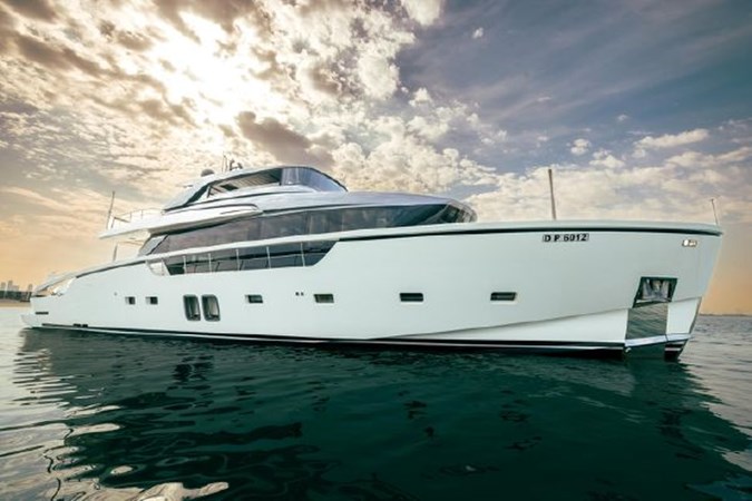FOUZ - Yacht in vendita