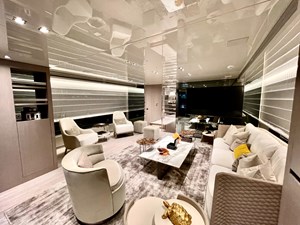 FOUZ 16 Main Salon