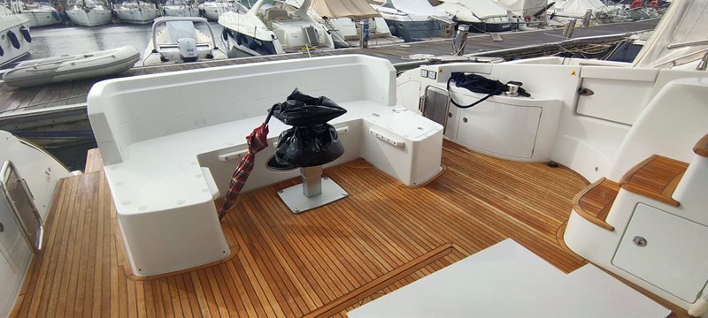 AZIMUT 64 FLYBRIDGE - Yates en venta