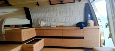 Azimut 64 Flybridge YACHT