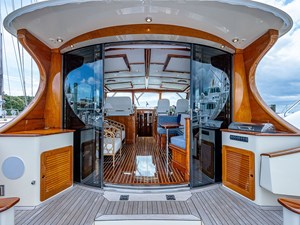 MEL BELLE 6 Pilothouse Threshold