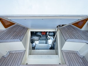 MEL BELLE 25 Engine Room Access