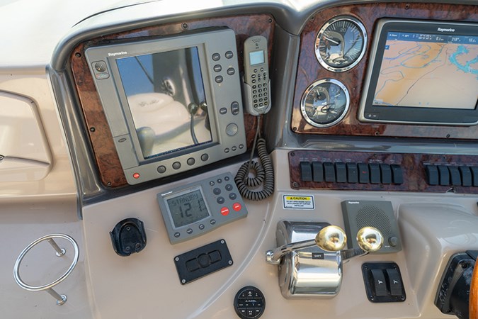 Helm electronics