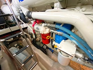 THE AMBER LEIGH 33 Engine room view 3