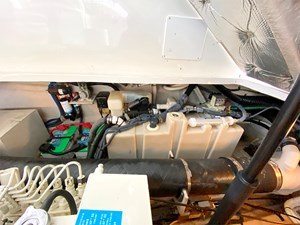 THE AMBER LEIGH 35 Engine room view 5