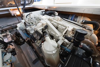 THE AMBER LEIGH 32 Engine room