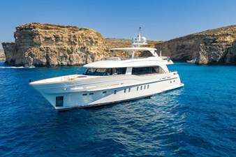 FIREFLY YACHT