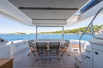 PIRVELI 26 Aft seating
