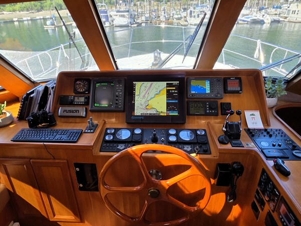 021_Pilothouse Helm