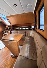 SEQUEL 15 017_Pilothouse Cruising Settee and Table