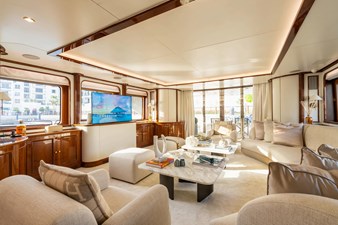 DXB 19 Main deck saloon