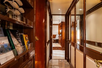 DXB 35 Master Suite