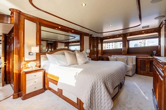 DXB 36 Master Suite