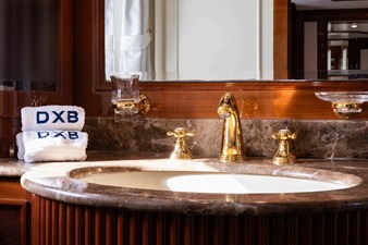 DXB 42 Master ensuite