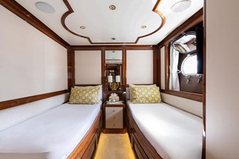 DXB 48 Twin cabin