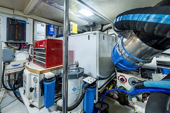 Southerner  23 23-Engine Room
