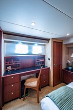 Southerner  74 73-Master Stateroom