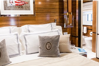 JETSETTER 17 