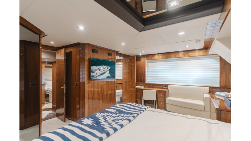 INDECENT PROPOSAL IV - Yacht for sale