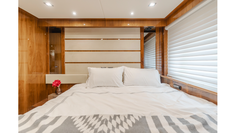 INDECENT PROPOSAL IV - Yacht for sale