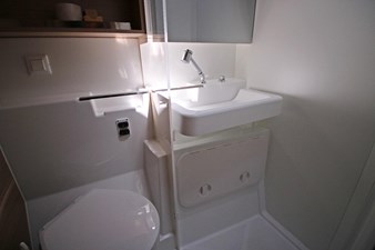Lagoon 43 39 