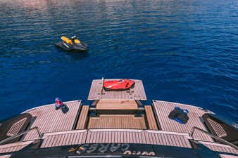 M/Y Who CARES 5 