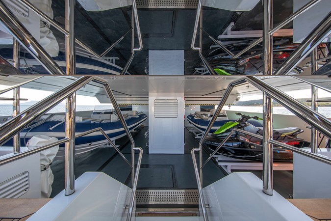 Jules © YachtShot H170