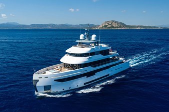JULES 38 Jules © YachtShot H023