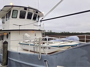 60' Expedition 2000 Custom 4 