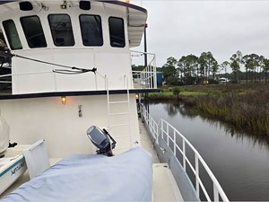 60' Expedition 2000 Custom 5 
