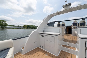 TCB 22 Port fwd cockpit